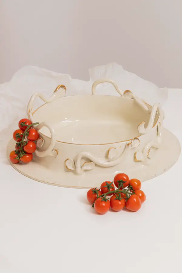 Ribbon Accent Plate