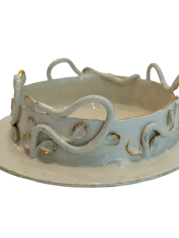 Ribbon Accent Plate